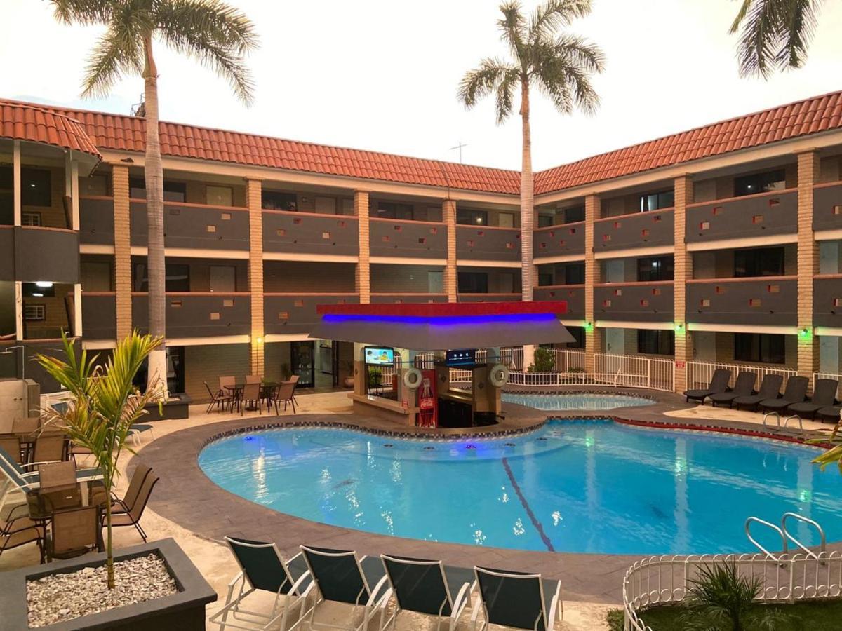 Hotel La Finca Hermosillo Bagian luar foto