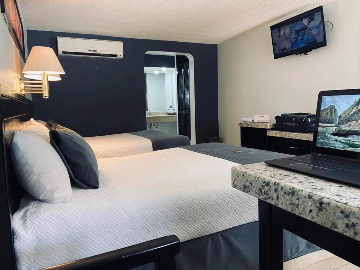 Hotel La Finca Hermosillo Bagian luar foto