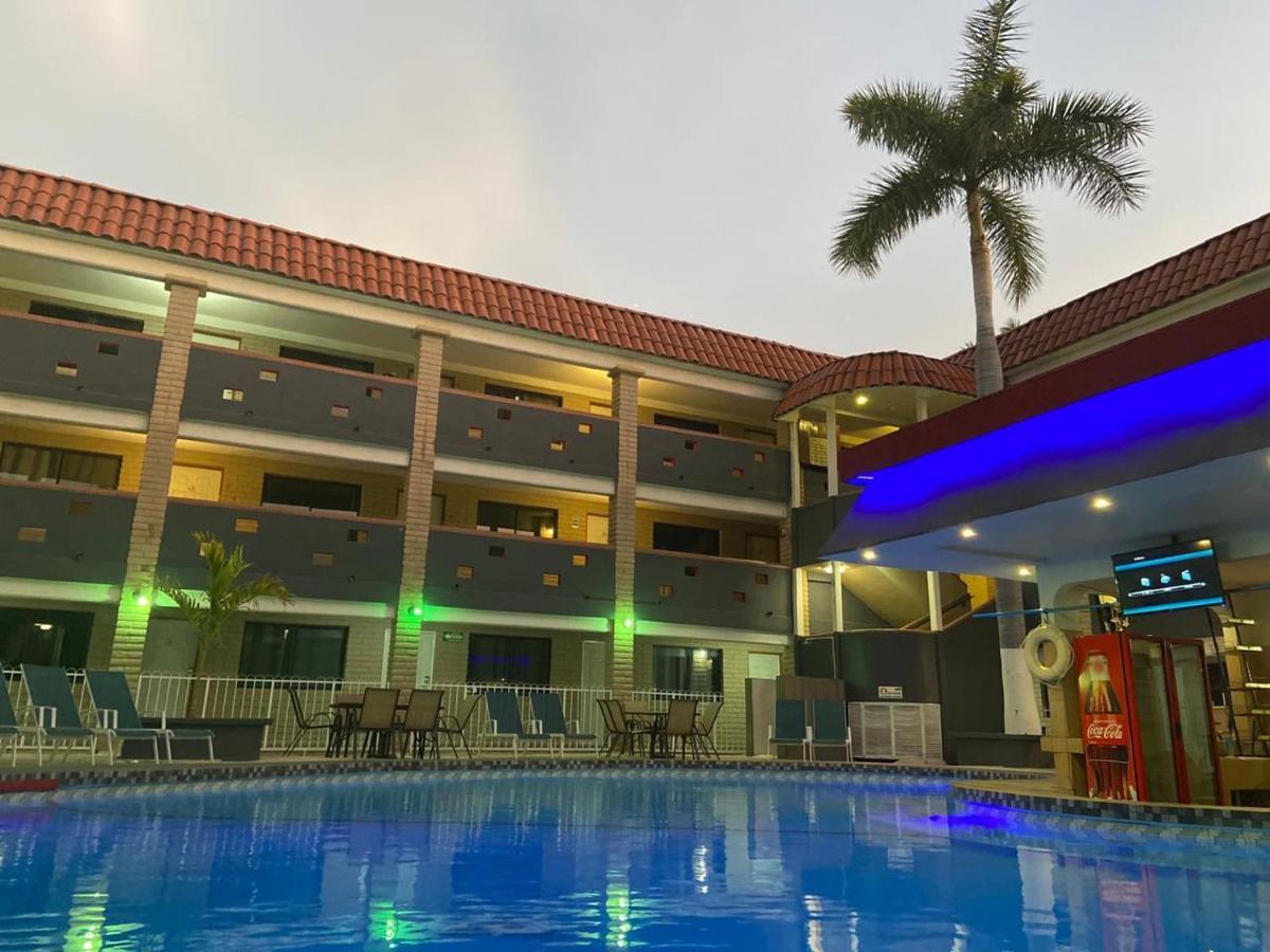 Hotel La Finca Hermosillo Bagian luar foto