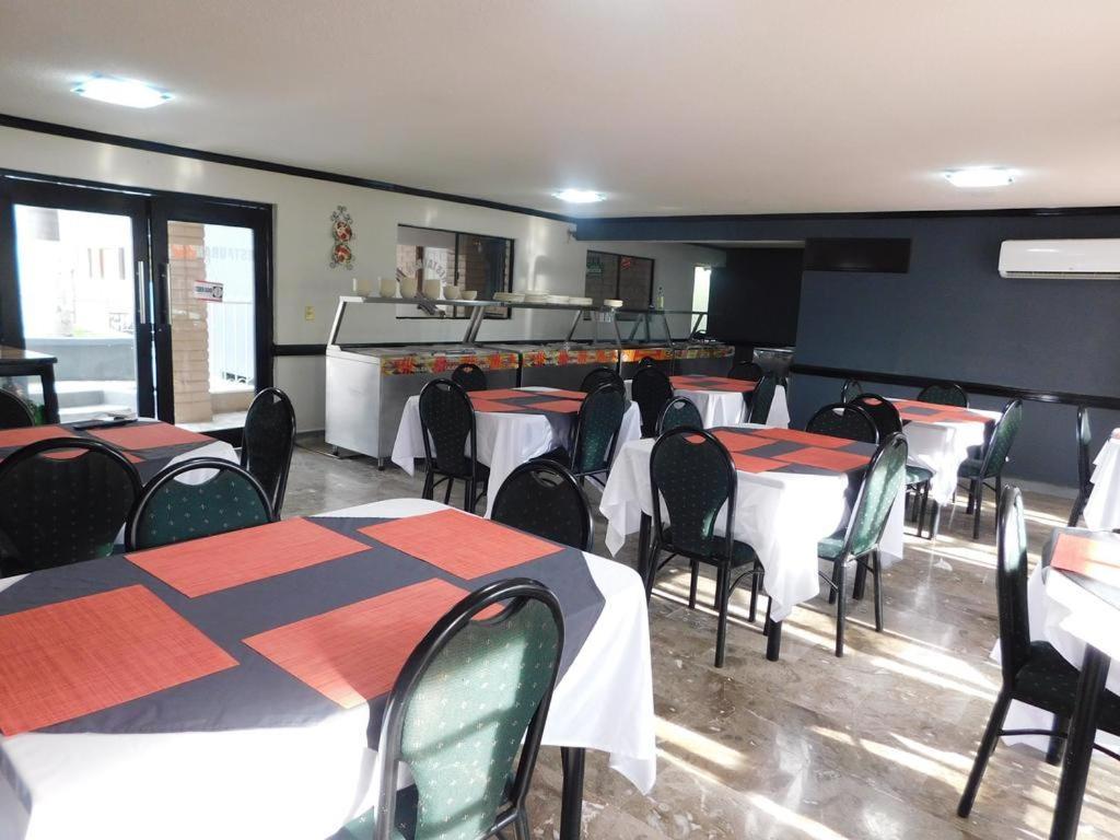 Hotel La Finca Hermosillo Bagian luar foto